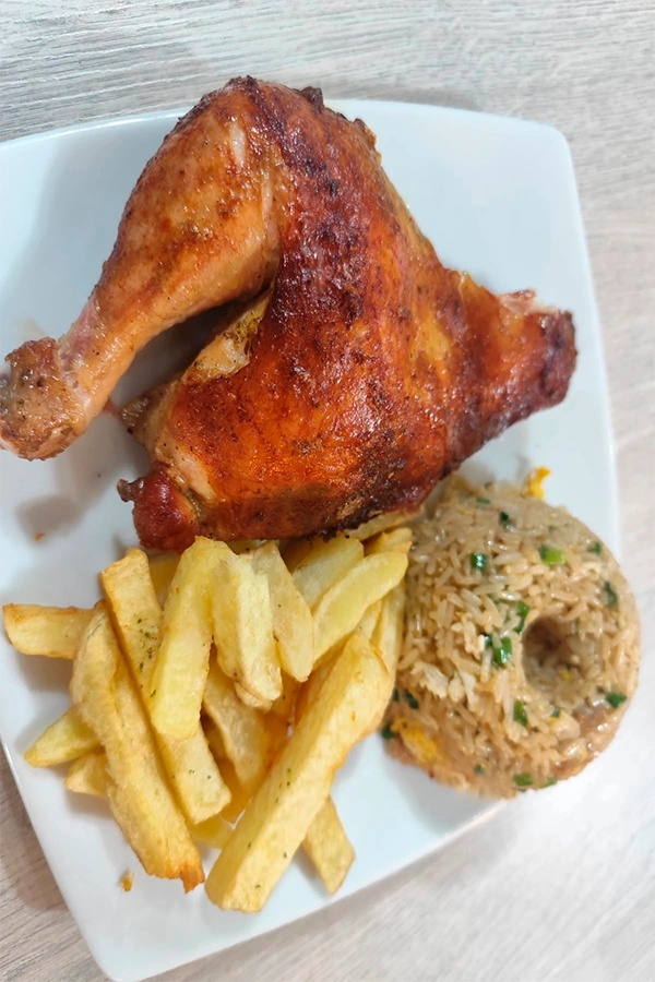 MEGA MOSTRO  S/23.00