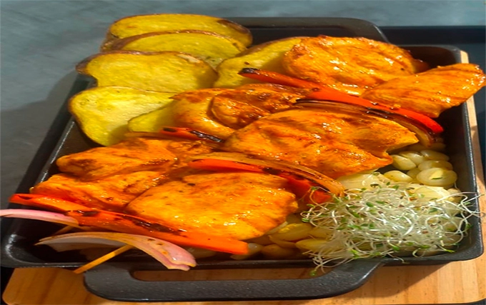 BROCHETAS DE POLLO S/18.00